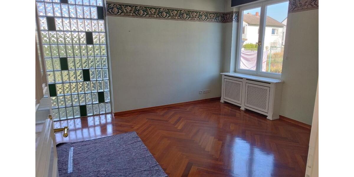 Einfamilienhaus Hochheim am Main - 7 Zimmer, 260 m&sup2;, 832.000&euro; | Angebot:25293830