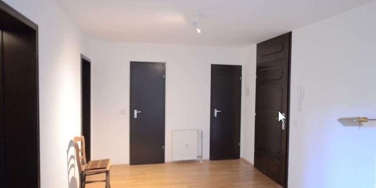 Etagenwohnung Kronberg im Taunus - 2.5 Zimmer, 65 m&sup2;, 950&euro; | Angebot:26308183