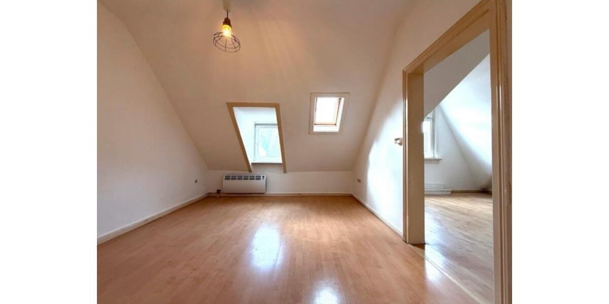 Dachgeschoßwohnung Wiesbaden Bierstadt - 3 Zimmer, 71 m&sup2;, 1.200&euro; | Angebot:25304721