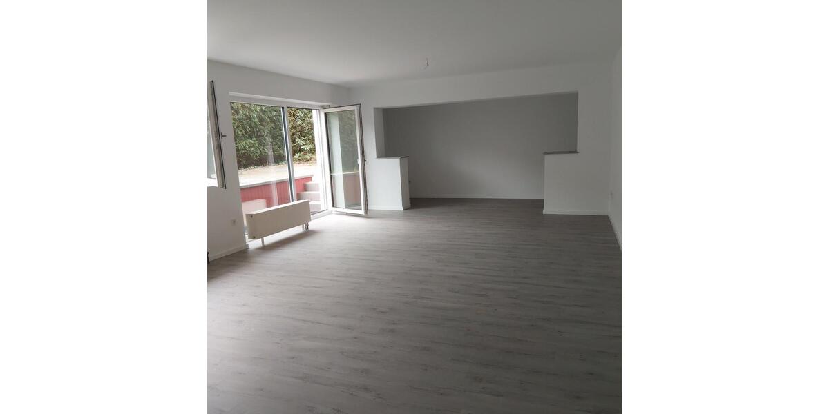 Etagenwohnung Idstein - 2 Zimmer, 92 m&sup2;, 1.100&euro; | Angebot:26464494