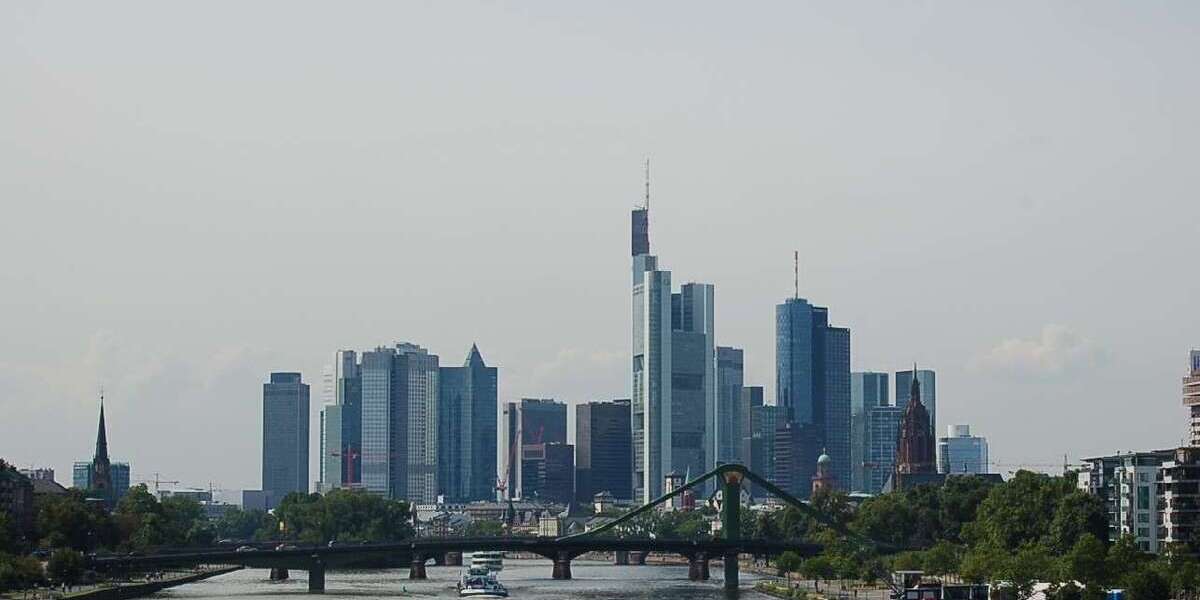 Einfamilienhaus Frankfurt am Main Mitte-West - 40 Zimmer, 2.000 m&sup2;, 6.000.000&euro; | Angebot:27457233