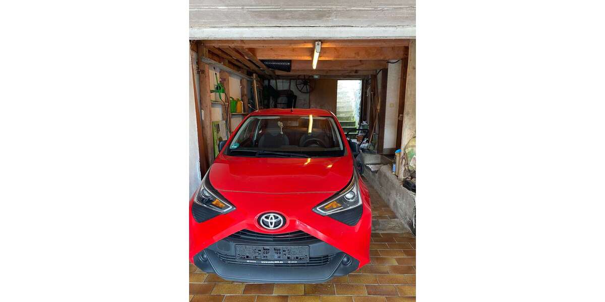 Toyota Aygo 18.724 km 9.500 &euro; Eppstein, Stadt 65817