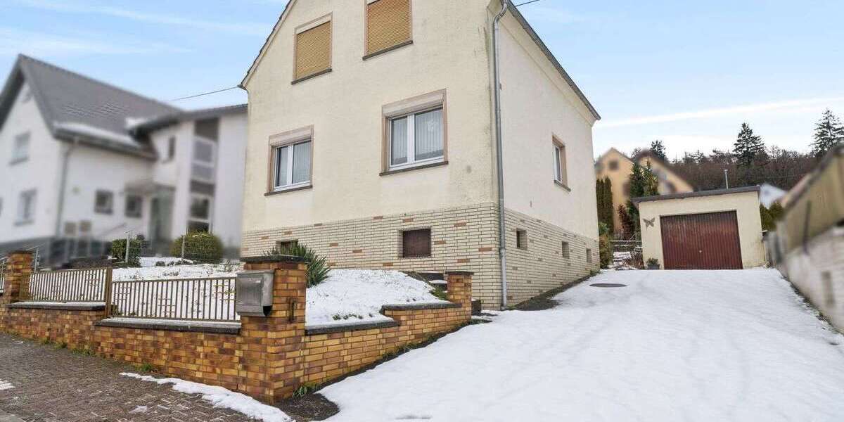 Haus zum Kaufen in Niedernhausen 299.000 € 99 m² 6 zimmer