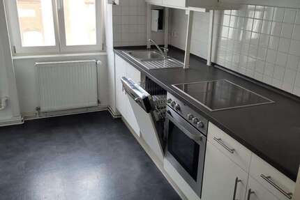 Wohnung Wiesbaden Biebrich - 2 Zimmer, 60 m&sup2;, 850&euro; | Angebot:26856386