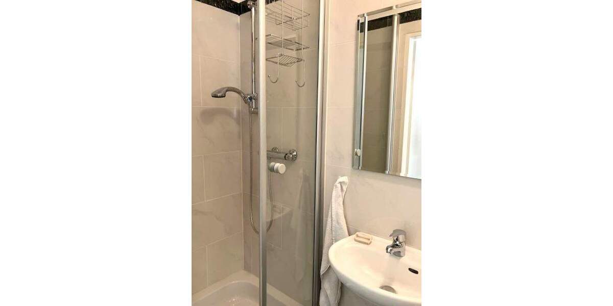 Etagenwohnung Wiesbaden Nordost - 4 Zimmer, 126 m&sup2;, 1.950&euro; | Angebot:25425582