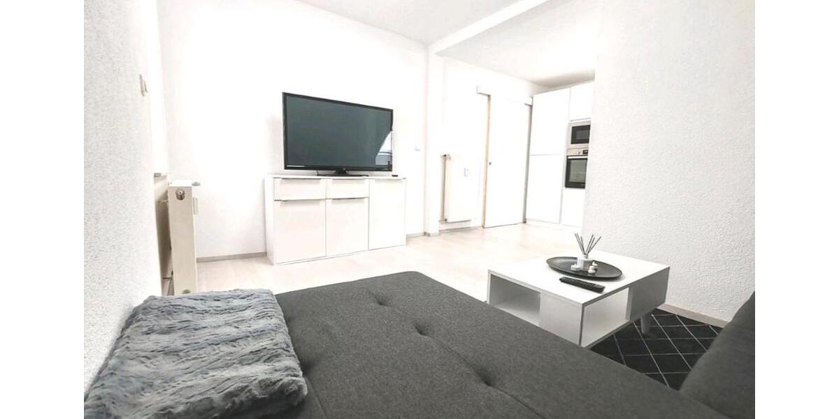 Dachgeschoßwohnung Wiesbaden Mainz-Kostheim - 1 Zimmer, 60 m&sup2;, 1.500&euro; | Angebot:25179944