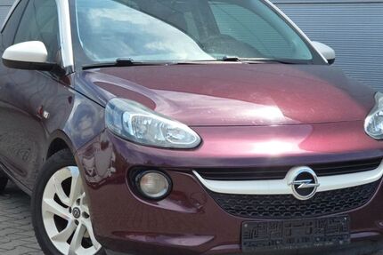 Opel Adam 111.835 km 4.900 &euro; Wiesbaden 65201