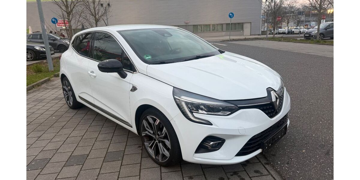 Renault Clio 85.654 km 13.699 &euro; Wiesbaden 65203