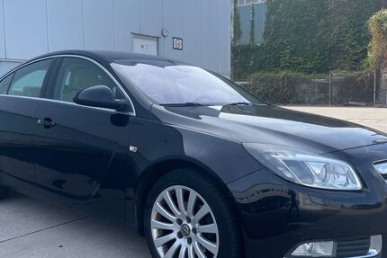 Opel Insignia 273.466 km 3.900 € Mainz-Mombach 55120