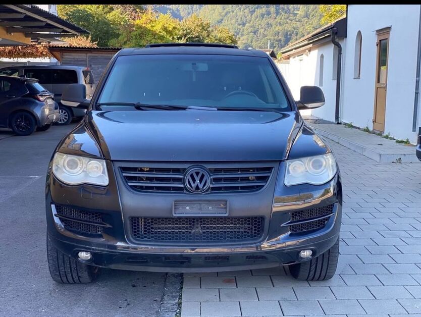 VW Touareg 190.671 km 5.250 € Frankfurt am Main 60385