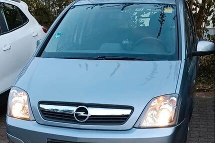 Opel Meriva 74.380 km 6.450 &euro; Rüsselsheim 65428