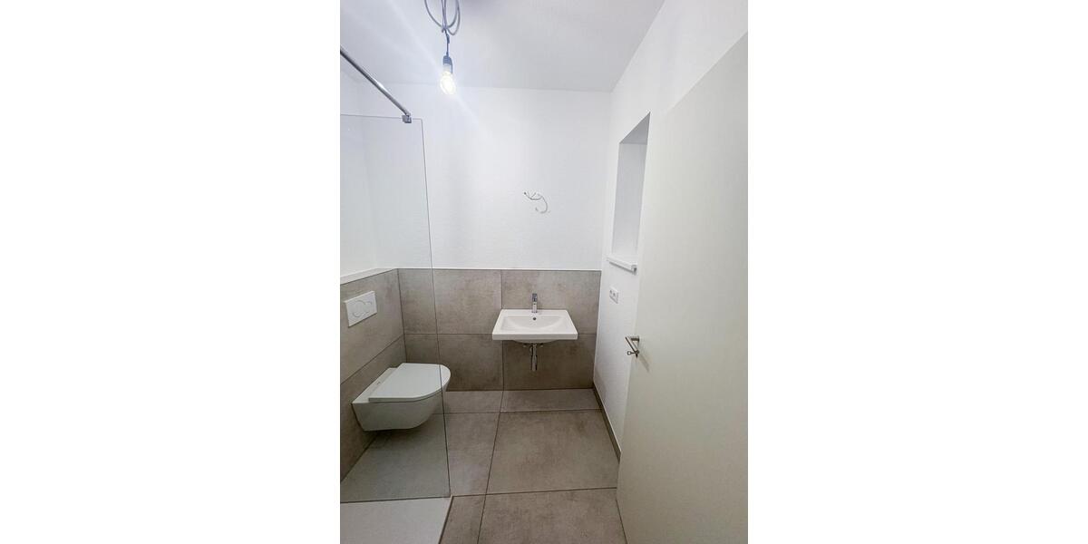 Erstbezug nach Sanierung: Moderne Praxis- oder Bürofläche mit eigenem Zugang zimmer