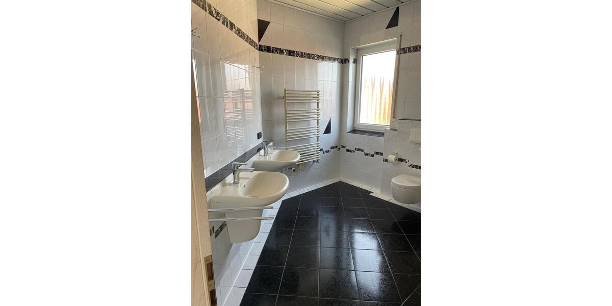 Helle 3-Zimmerwohung Dachgeschoss in attraktiver Lage 3 zimmer