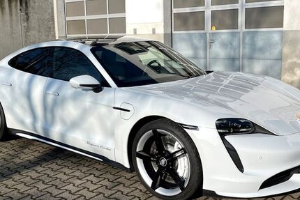 Porsche Taycan 22.670 km 79.888 &euro; Walluf 65396