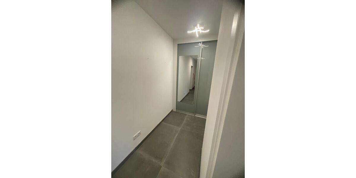 Etagenwohnung Wiesbaden Biebrich - 2 Zimmer, 73 m&sup2;, 310.000&euro; | Angebot:26221786