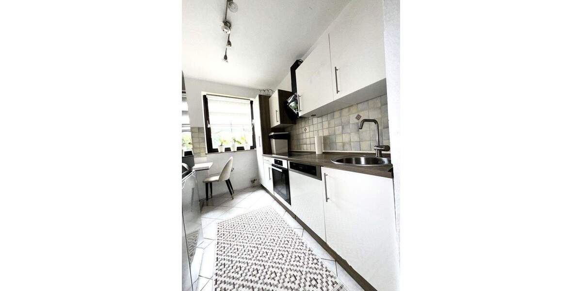 Wohnen mit Wohlfühlfaktor - Traumhafte 4-Zimmer-Wohnung mit Balkon und Tiefgaragenstellplatz 4 zimmer