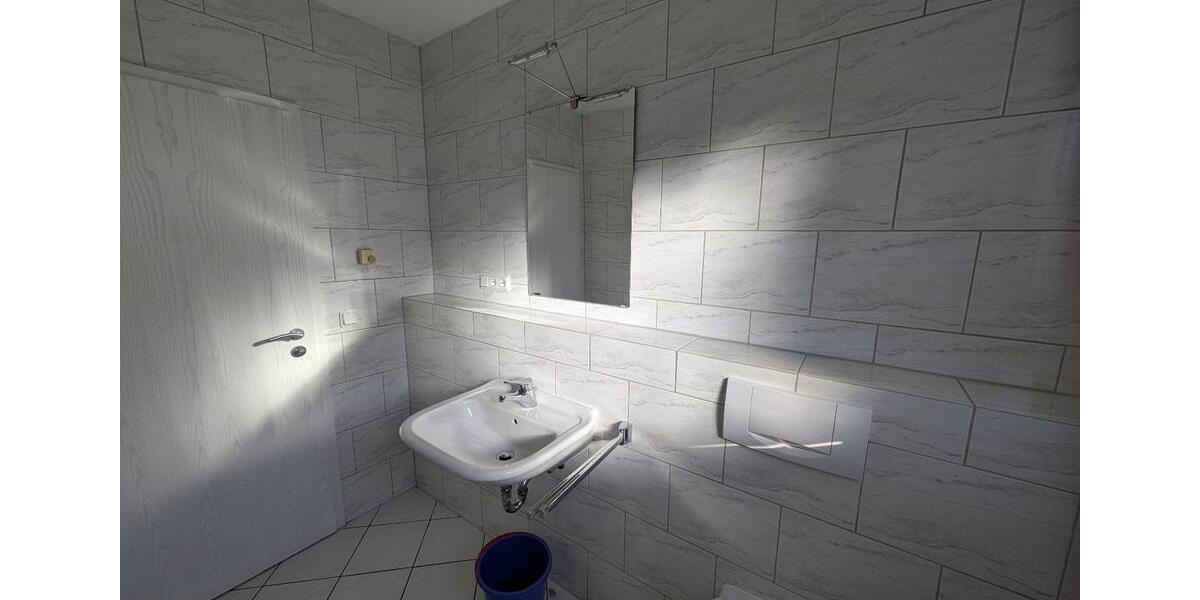 Etagenwohnung Wiesbaden Bierstadt - 2 Zimmer, 60 m&sup2;, 670&euro; | Angebot:26312755