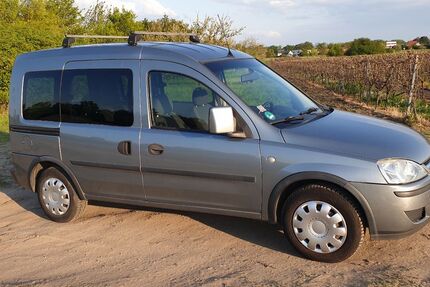 Opel Combo 213.000 km 2.900 &euro; Oppenheim 55276