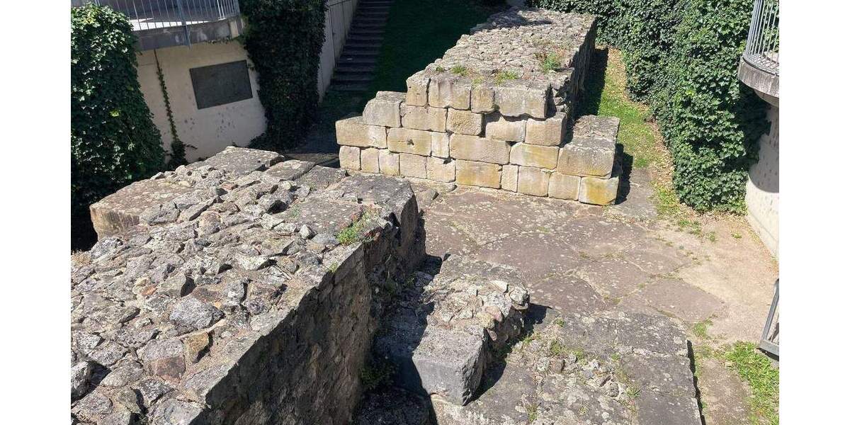 *NEU* EIN ECHTER LAGEDIAMANT! JETZT ALS VERMIETETE WOHNUNG KAUFEN SPÄTER SELBST DARIN WOHNEN! 2 zimmer