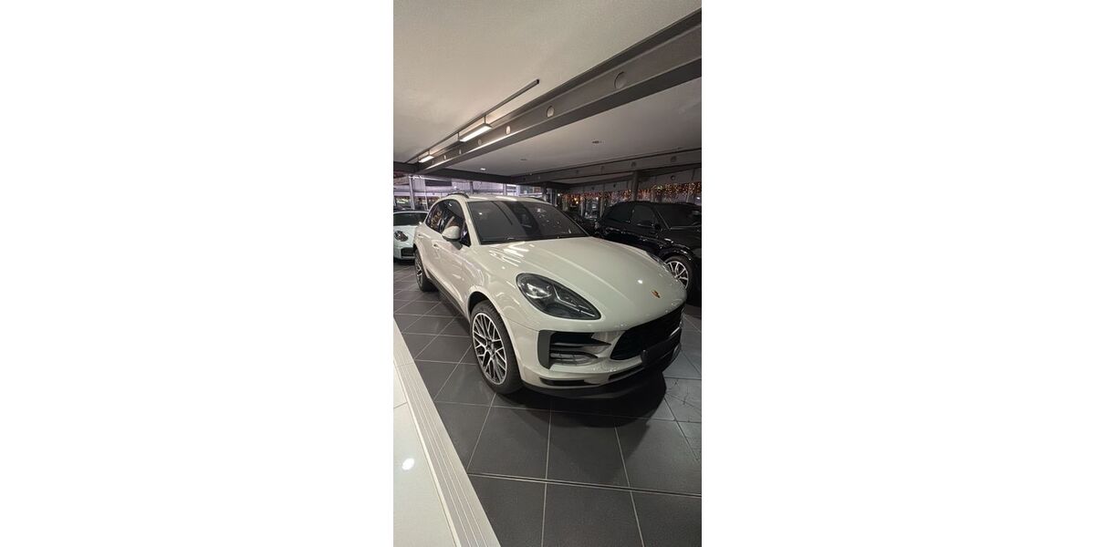 Porsche Macan 94.000 km 47.950 &euro; Oestrich 65375