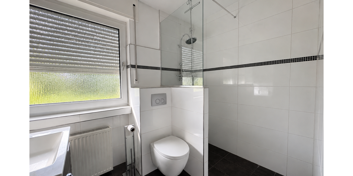 Steinbach: Attraktives Reihenmittelhaus mit tollem Schnitt sucht renovierungsfreudige Familie! - Reihenhaus Steinbach | Angebot:27195276