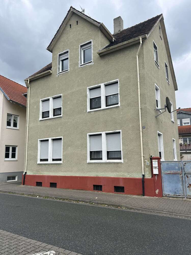 Haus zum Kaufen in Rüsselsheim 530.000 € 214 m²