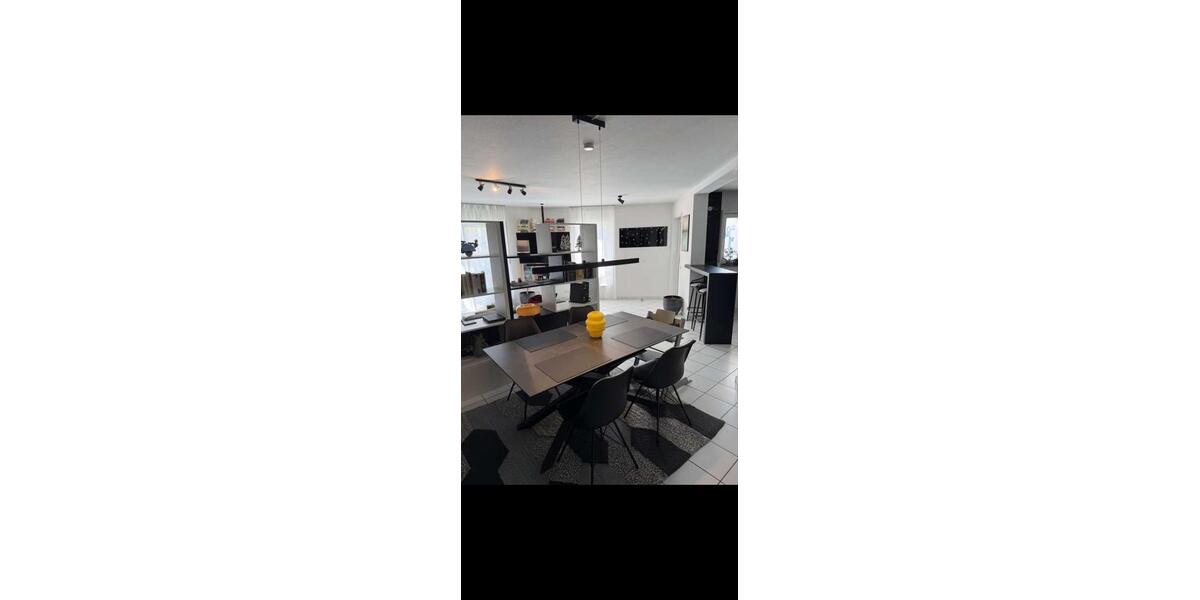 Etagenwohnung Hochheim am Main - 2 Zimmer, 68 m&sup2;, 299.000&euro; | Angebot:27202103
