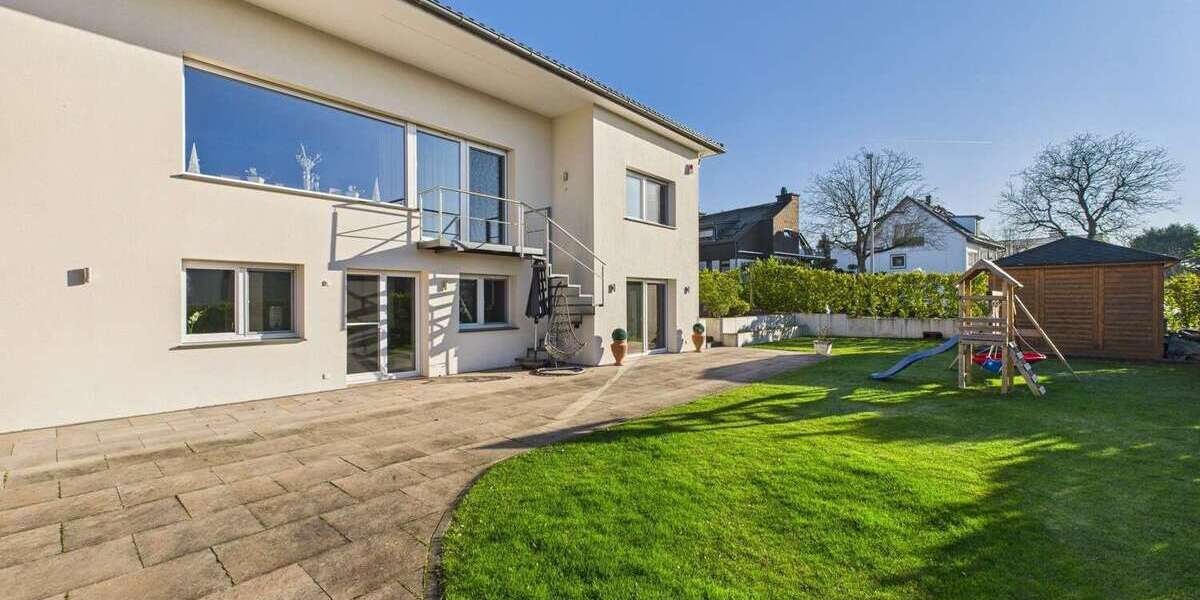 Einfamilienhaus Wiesbaden Nordost - 8 Zimmer, 295 m&sup2;, 1.985.000&euro; | Angebot:24469468