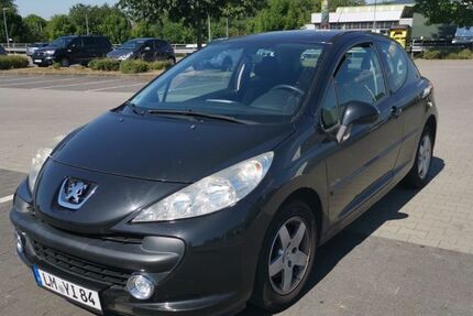 Peugeot 207 107.000 km 2.600 &euro; Bad Camberg 65520