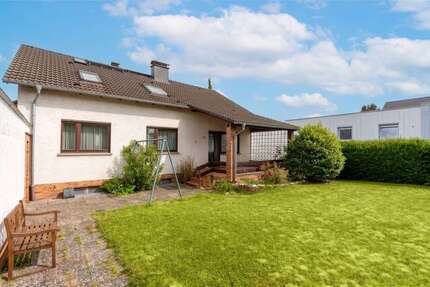 Haus Hofheim - 8 Zimmer, 133 m&sup2;, 749.000&euro; | Angebot:26832055