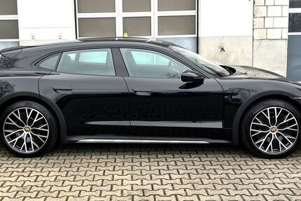 Porsche Taycan 47.300 km 57.888 &euro; Walluf 65396
