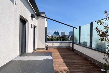 Wohnung zum Mieten in Frankfurt am Main 1.950 € 85 m²