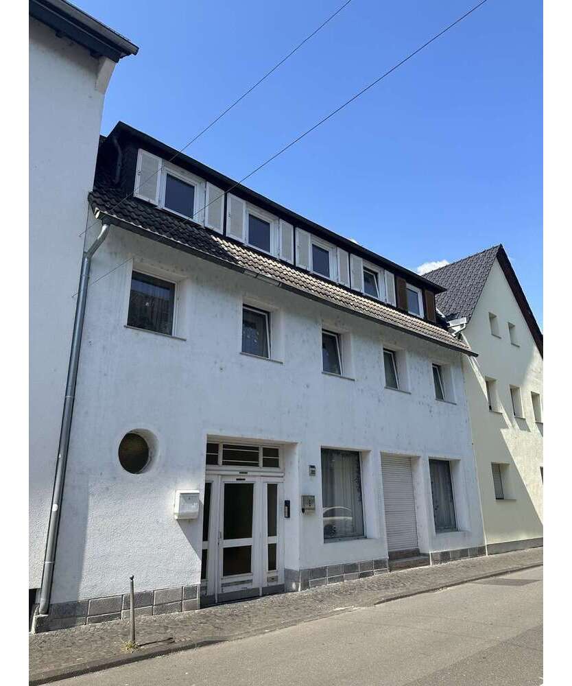 Haus zum Kaufen in Rüdesheim am Rhein 295.000 € 193.2 m²