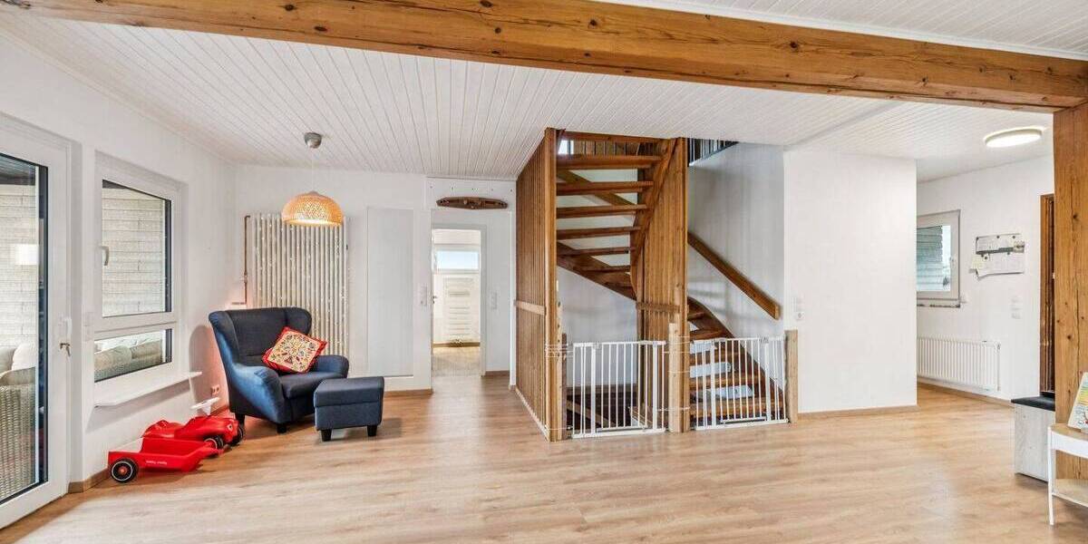 Einfamilienhaus Eppstein Vockenhausen - 8 Zimmer, 250 m&sup2;, 715.000&euro; | Angebot:26094118