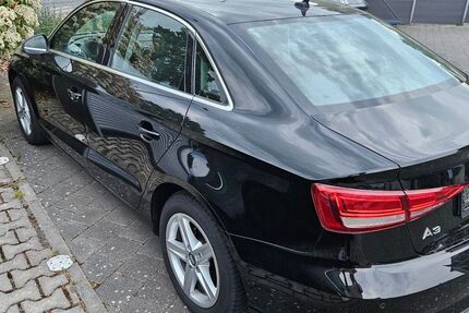 Audi A3 155.300 km 10.900 &euro; Rüsselsheim 65428