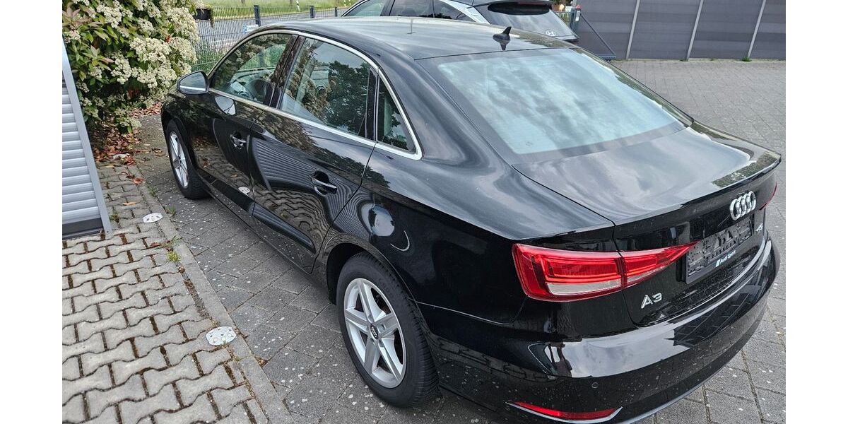 Audi A3 155.300 km 10.900 &euro; Rüsselsheim 65428