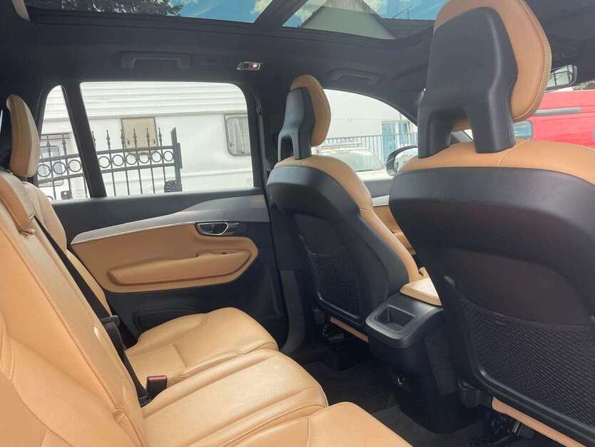 Volvo XC90 195.000 km 23.900 € Flörsheim am Main 65439