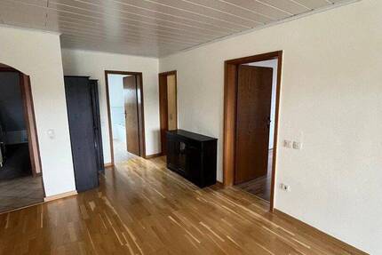 Wohnung Niederselters Niederselters - 4 Zimmer, 110 m&sup2;, 900&euro; | Angebot:26805141