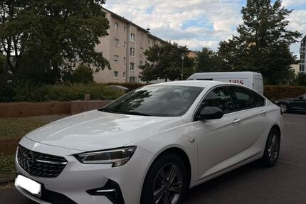 Opel Insignia 52.000 km 19.500 &euro; Rüsselsheim 65428