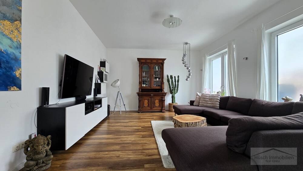 Einfamilienhaus Taunusstein / Neuhof Neuhof - 8 Zimmer, 224 m&sup2;, 749.000&euro; | Angebot:26218735