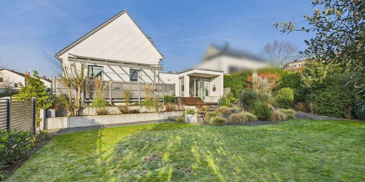 Einfamilienhaus Wiesbaden Sonnenberg - 7 Zimmer, 219 m&sup2;, 1.495.000&euro; | Angebot:25687518