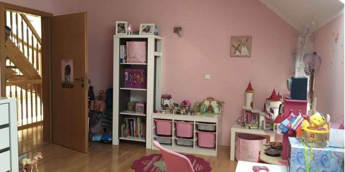 Einfamilienhaus Idstein - 8 Zimmer, 266 m&sup2;, 990.000&euro; | Angebot:25657464