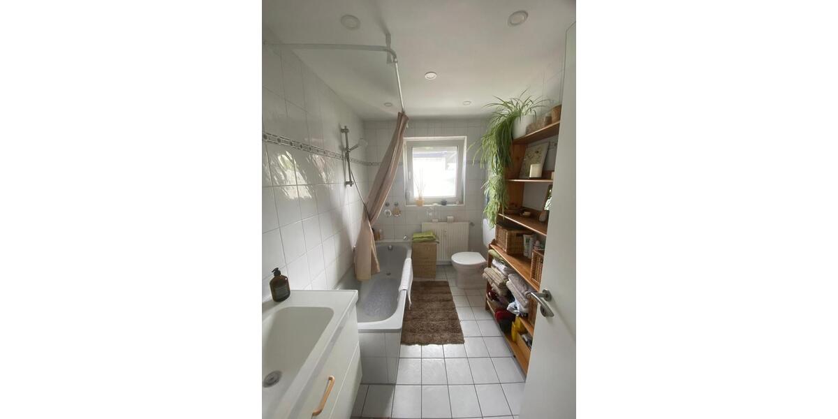Etagenwohnung Ingelheim am Rhein Wackernheim - 4 Zimmer, 100 m&sup2;, 1.200&euro; | Angebot:26533939
