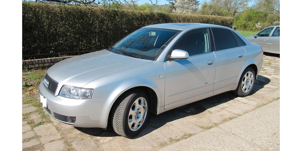 Audi A4 72.000 km 5.790 &euro; Schwalbach 65824