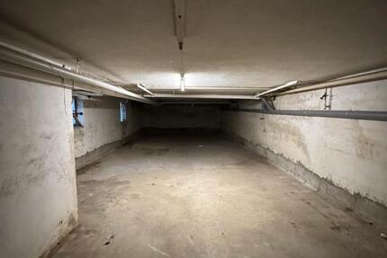 Trockene Lagerfläche ca. 90 m² in Hofheim zu vermieten zimmer