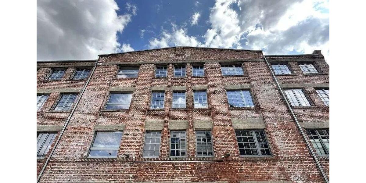 AS IMMOBILIEN: Exklusives Büro-Loft in Toplage von Idstein – 1. OG mit Aufzug & Balkon zimmer