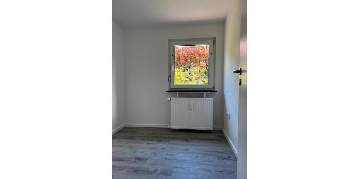 Dachgeschoßwohnung Wiesbaden Bierstadt - 3 Zimmer, 60 m&sup2;, 990&euro; | Angebot:26322093