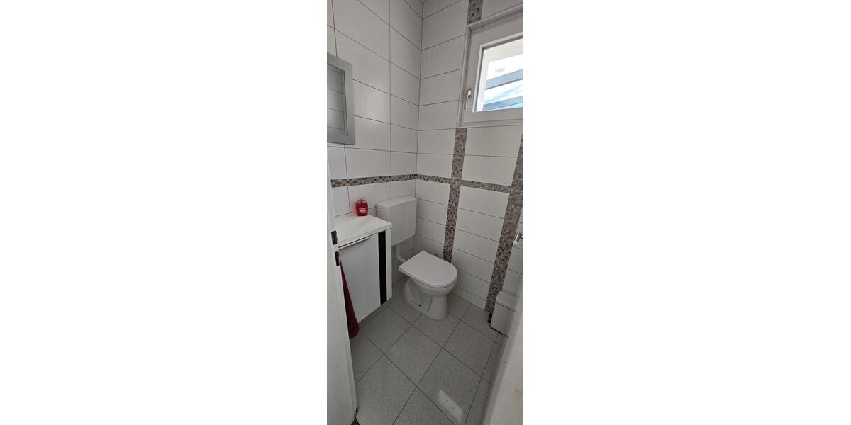 Einfamilienhaus Mainz Mombach - 8 Zimmer, 180 m&sup2;, 750.000&euro; | Angebot:27181980