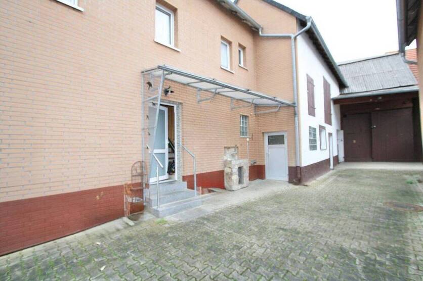 ***Ein Hof mit Geschichte * Ein Haus mit Charakter * Ein Ort mit Seele! In Hünstetten-Beuerbach