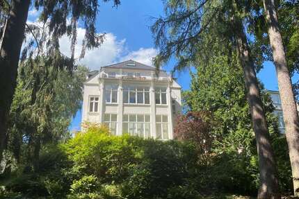 Wohnung Wiesbaden Nordost - 4 Zimmer, 200 m&sup2;, 3.500&euro; | Angebot:26168246